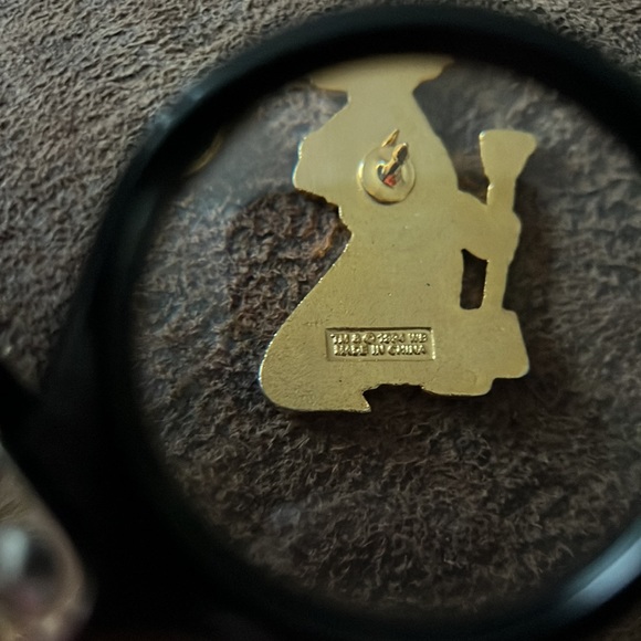 Sylvester the cat enamel trading pin @1994 Warner Bros - Picture 5 of 6